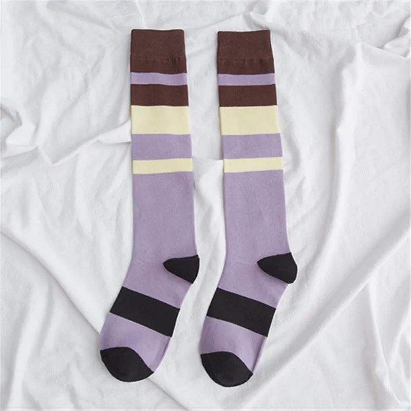 Contrasting color knee-length women's socks