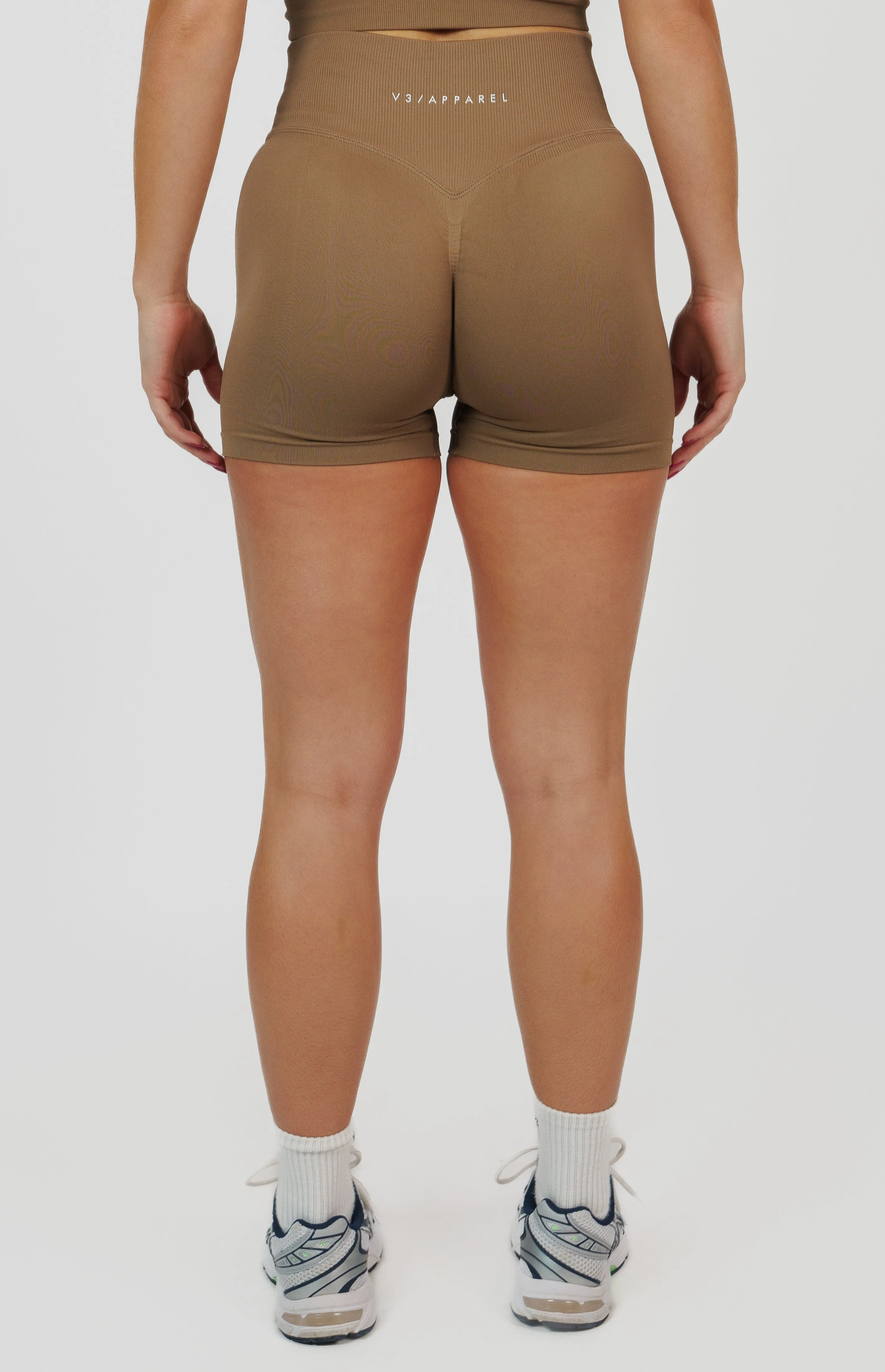 Form Seamless Scrunch Shorts - Cocoa Beige