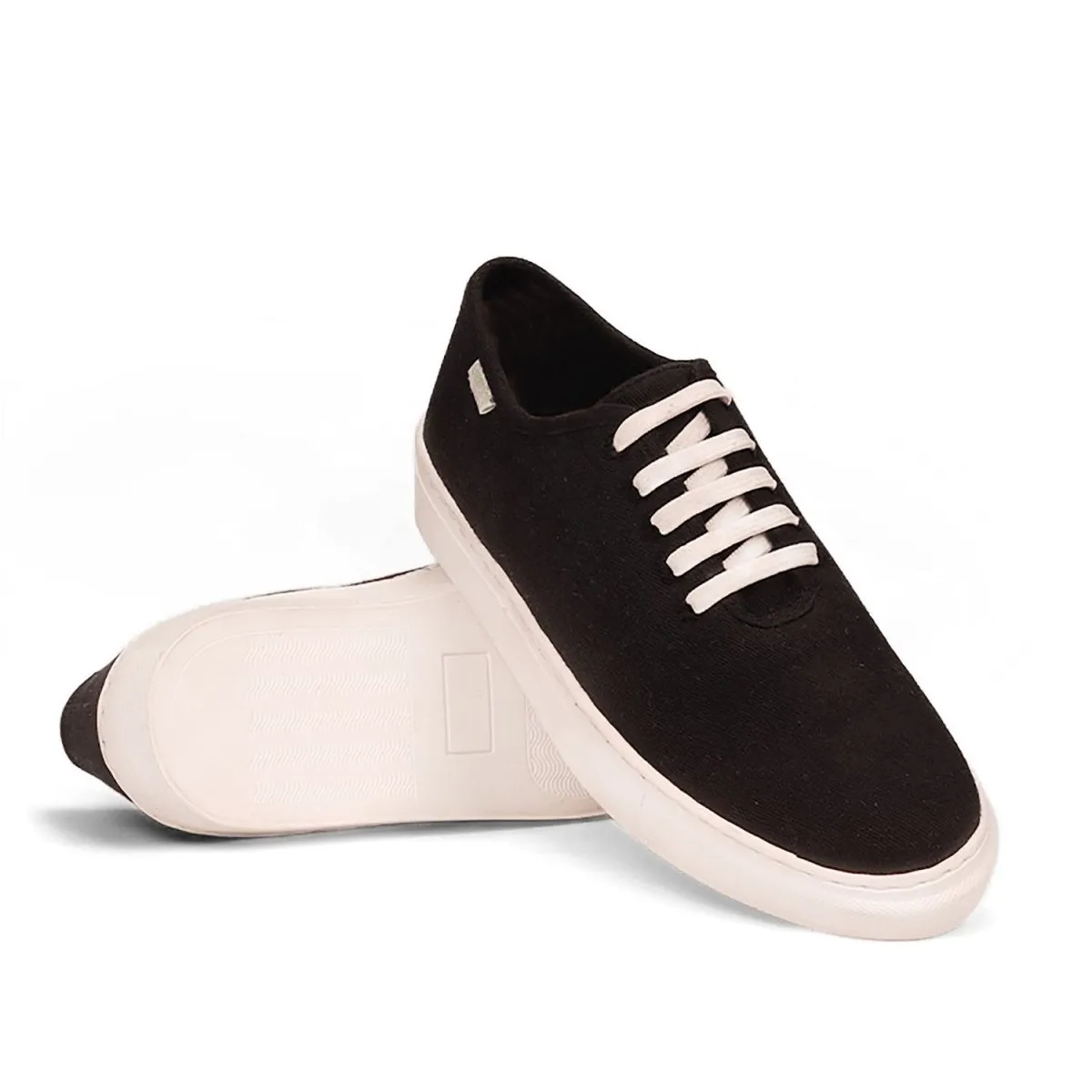 Minimal Black Mens Sneaker Lace Up